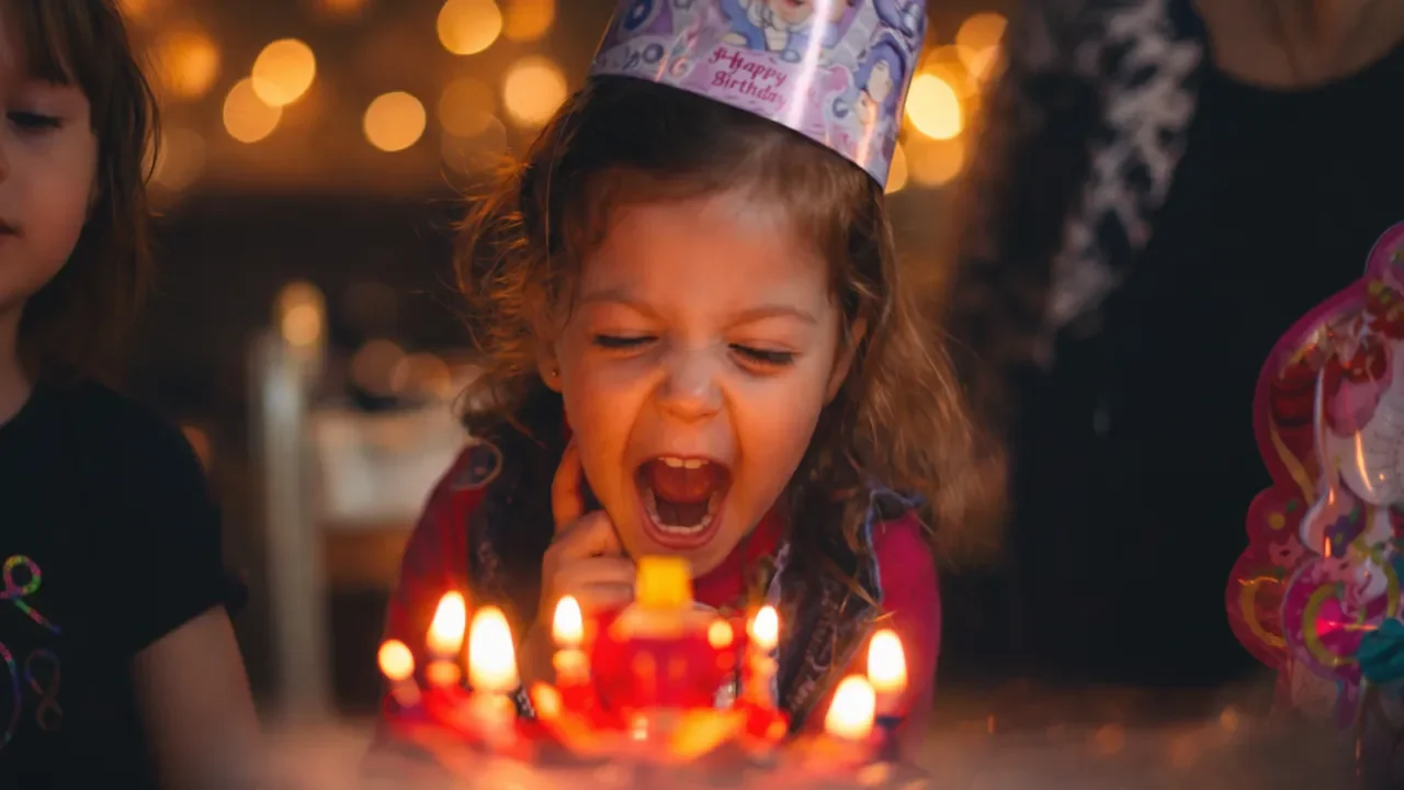 Celebrating a children's birthday party at home: ideas, planning & tips